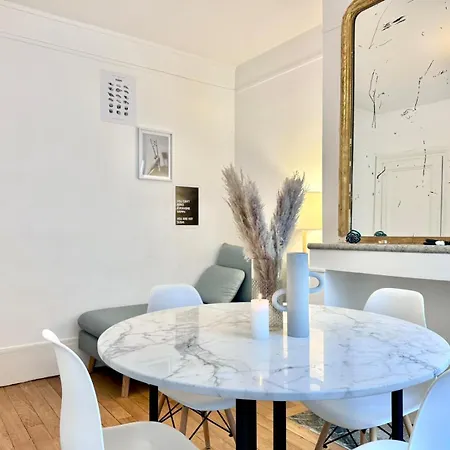 2 Pieces Lumineux Au Calme - Au Coeur Du 17eme - Les Freres De La Loc' Apartment